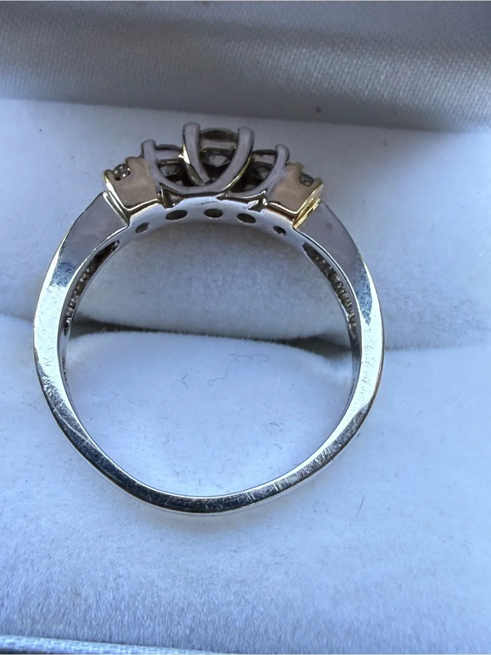 Stunning Vintage 14k Two-Tone Gold 1/2 CTW Natural Diamond Ring size 8.5